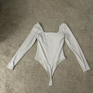 Contour Squareneck Longsleeve Bodysuit